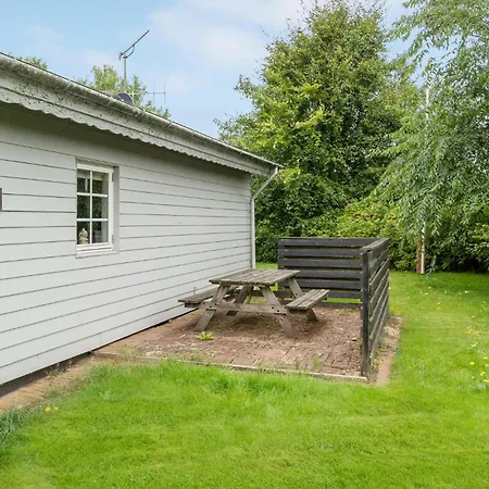 2 Bedroom Lovely In Dom wakacyjny Oksbøl